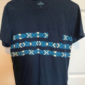 Hollister Men's Geometric Navy Tee